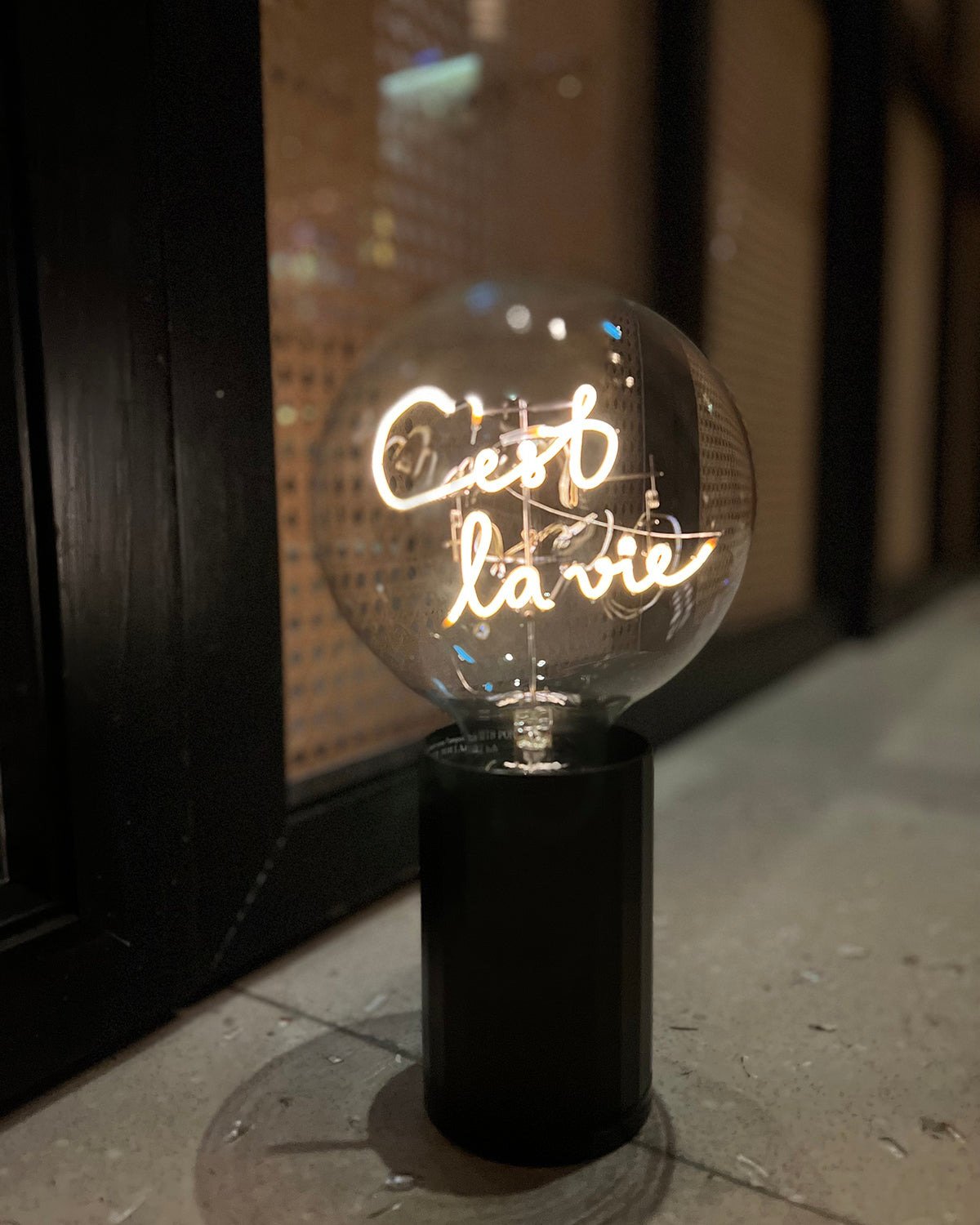 Bulb C'EST LA VIE Amber with Base Table Lamp PORTABLE
