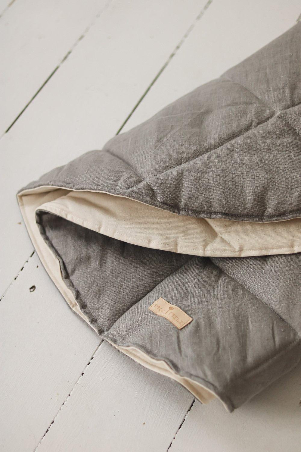 Beige Teepee and Grey Linen Round Mat Set