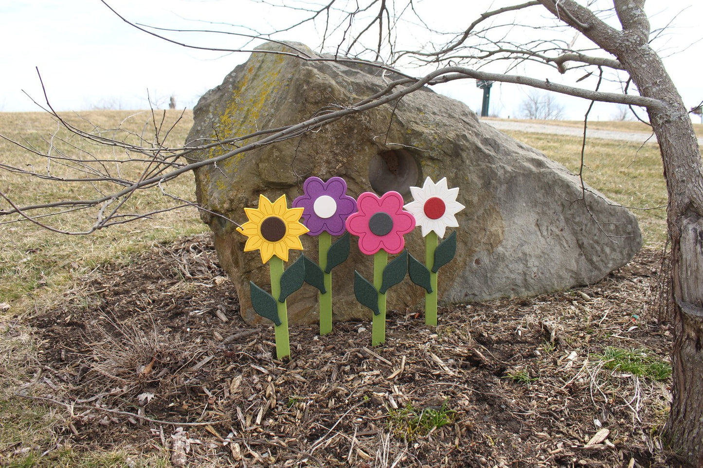 NEW! Decorative Flower Stake for Outdoor Décor, Amish-Made with Poly Lumber, Sunflower