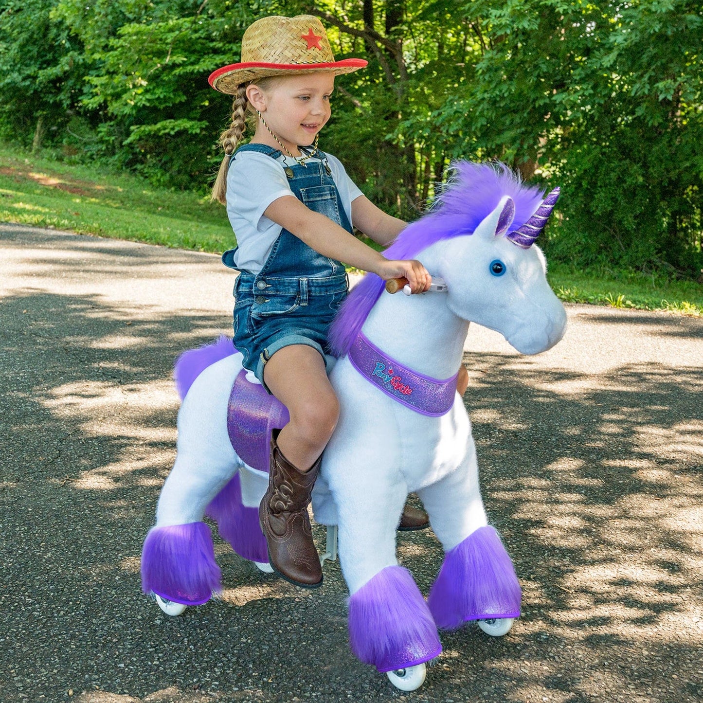 Model U Ride-On Plush Unicorn Age 4-8 Purple