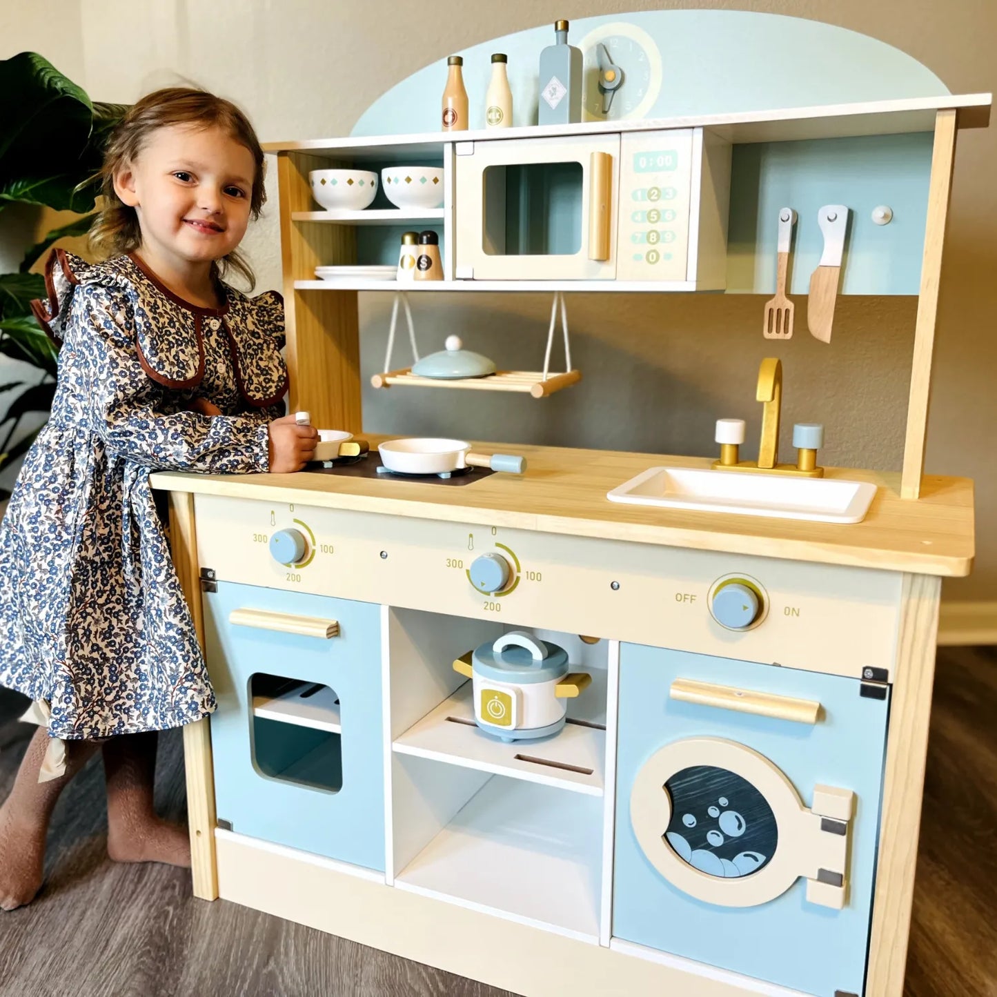 Wooden Kitchen Pretend Play Set with Accessories - Oliver Ruffus