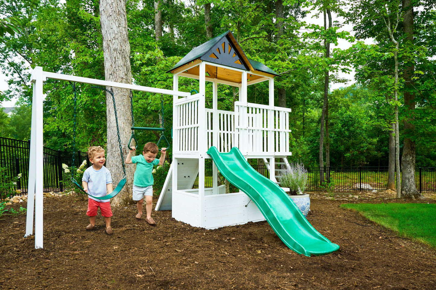 Craftsman - Modern Backyard Outdoor Swing Set