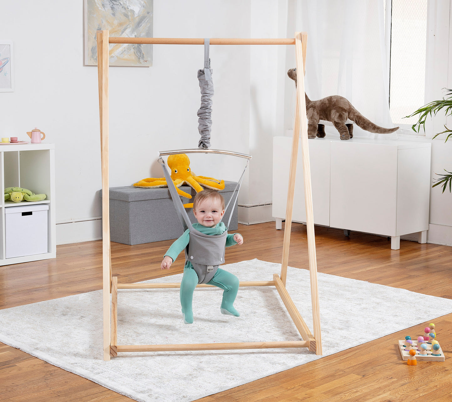 Tulip - Foldable Baby Bouncer with Harness