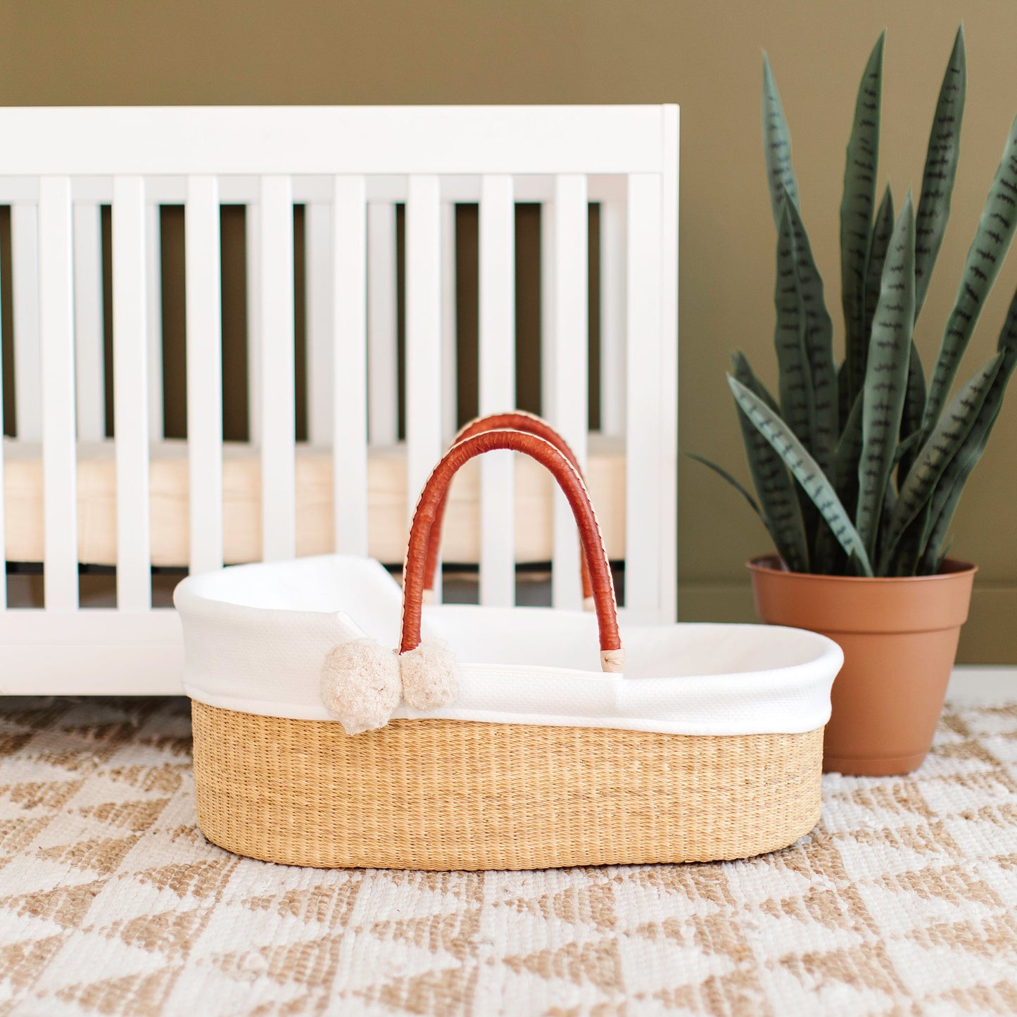 Natural African Moses Basket Cognac + Cream Handle