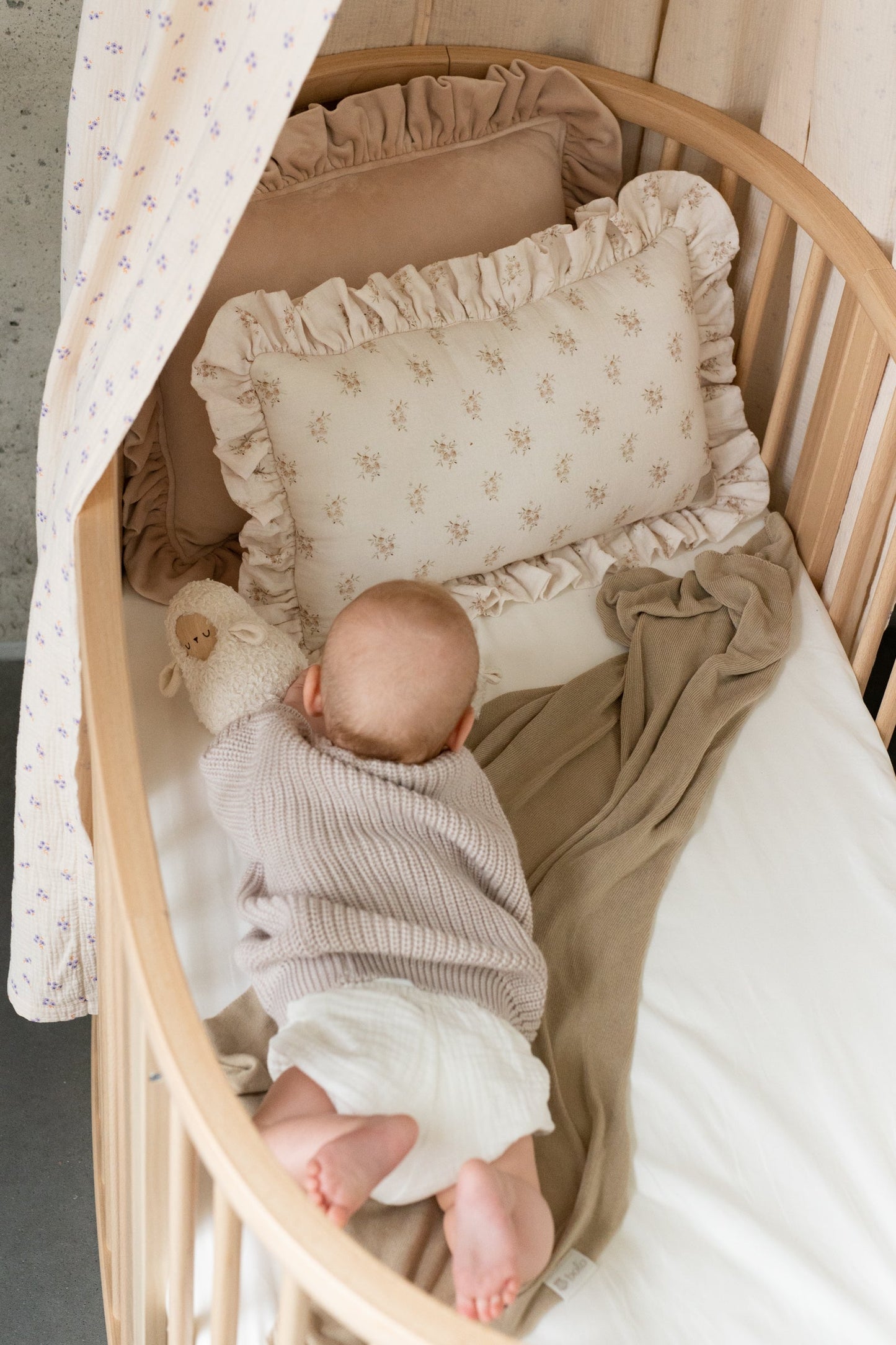 "Boho Flowers" Muslin Pillow with Frill