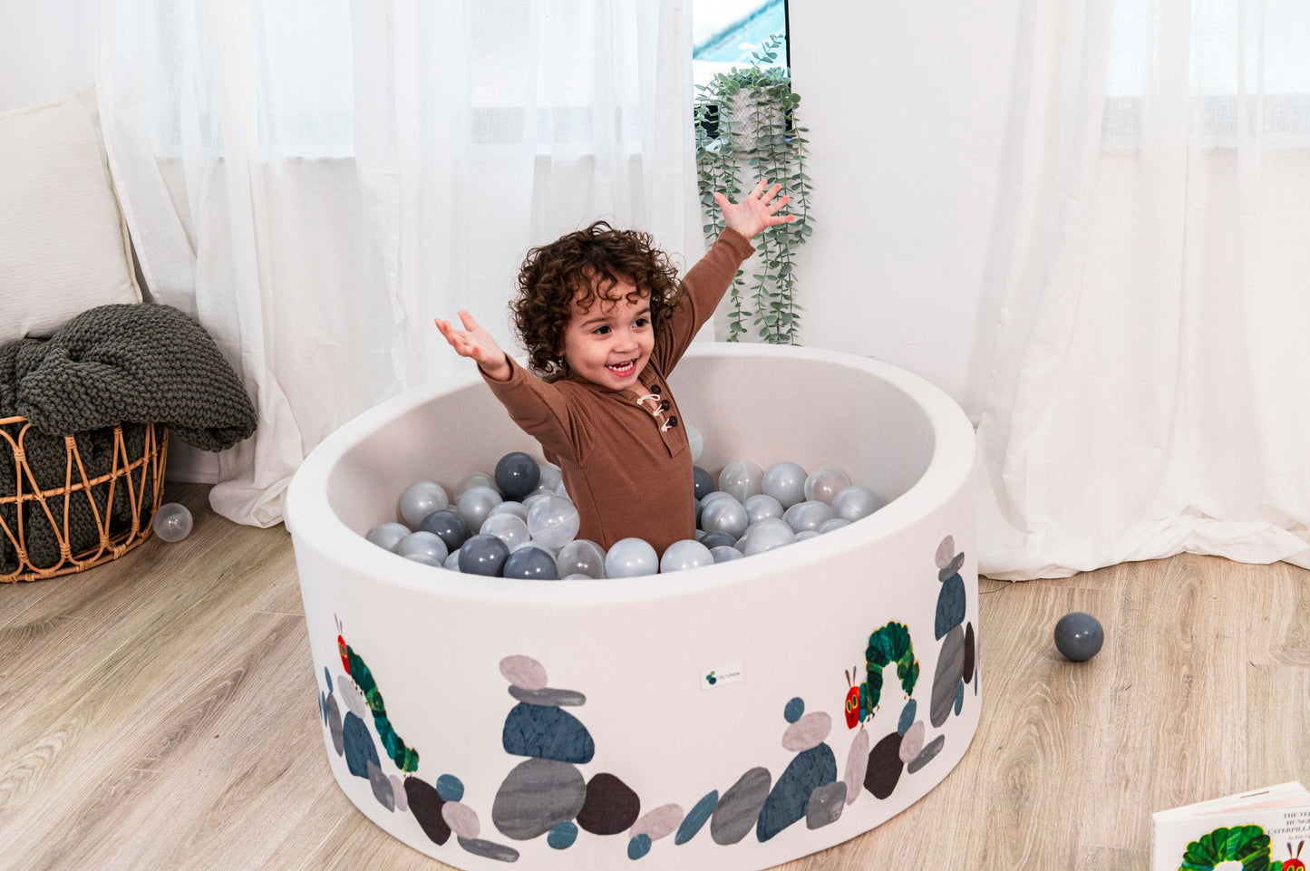 Ball Pit + 200 Pit Balls - Preorder