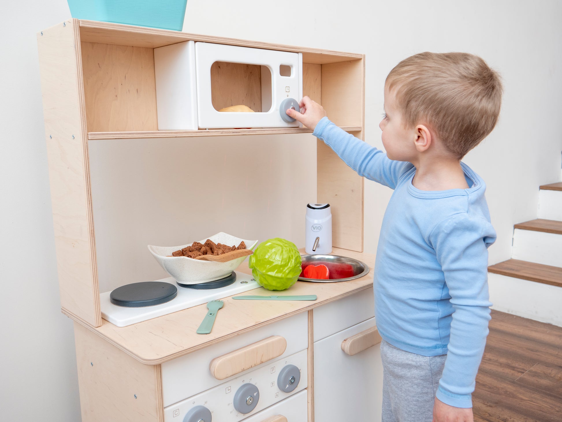 Wooden Play Kitchen with Working Sink | White - Oliver Ruffus