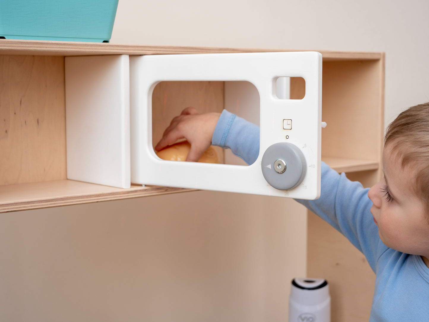 Wooden Play Kitchen with Working Sink | White - Oliver Ruffus