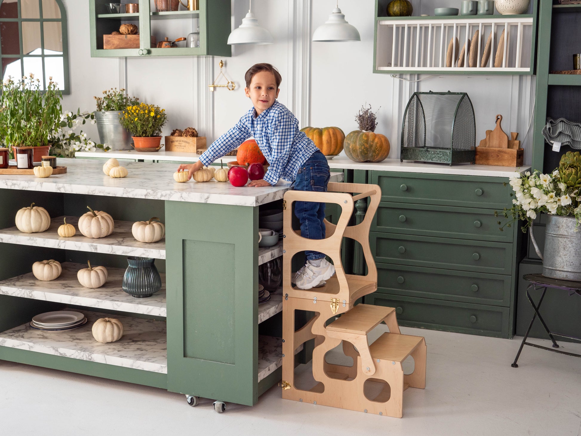 Convertible Kitchen Tower and Writing Desk, 2-in-1 Learning Helper - Oliver Ruffus