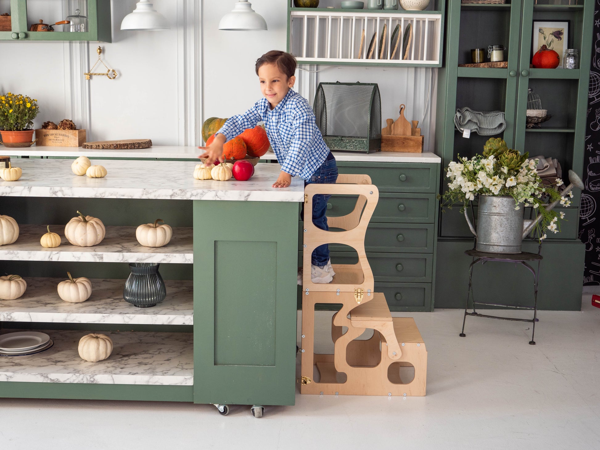 Convertible Kitchen Tower and Writing Desk, 2-in-1 Learning Helper - Oliver Ruffus