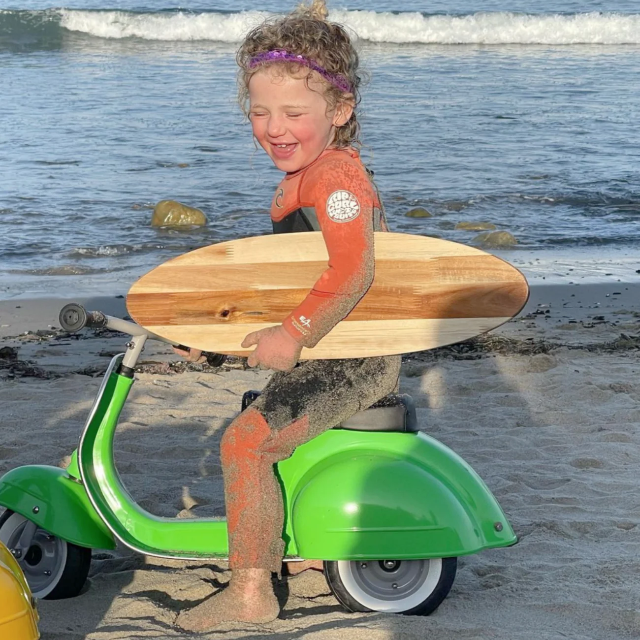 PRIMO Classic Ride On Kids Scooter | Malibu Lime Green