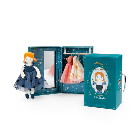 The Evening Dresses suitcase - The Parisiennes