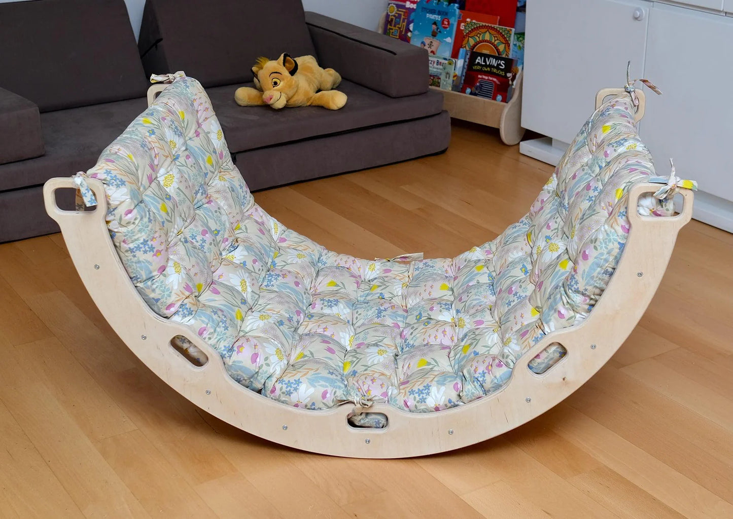 Climbing Arch Rocker with Spring Cushion - Oliver Ruffus