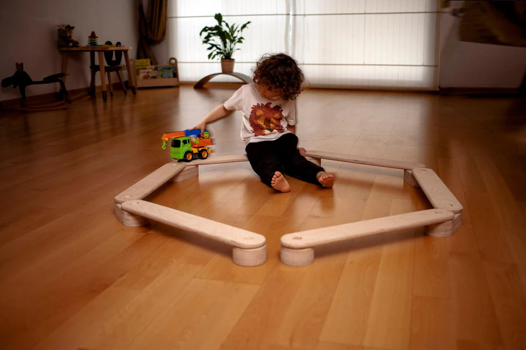 Balance Beam and Stepping Stones Set - Oliver Ruffus