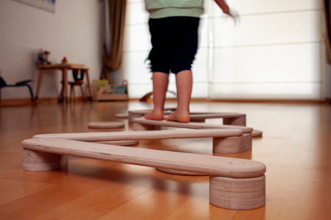 Balance Beam and Stepping Stones Set - Oliver Ruffus