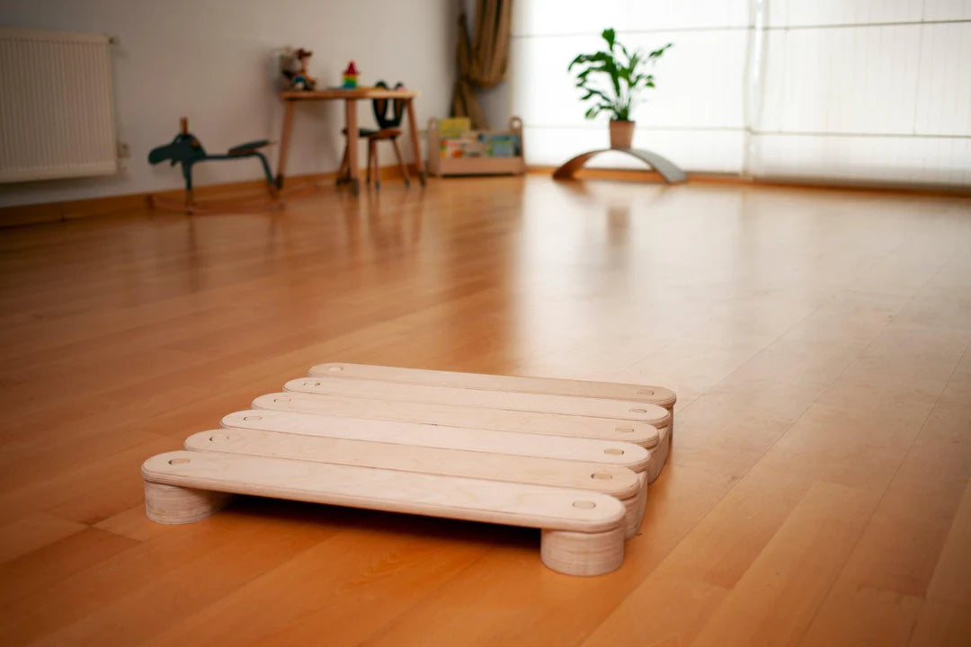 Balance Beam and Stepping Stones Set - Oliver Ruffus