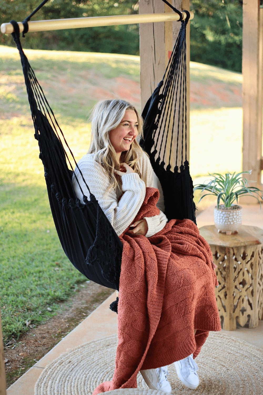 Black Macrame Crochet Hammock Chair | LUCIA BLACK