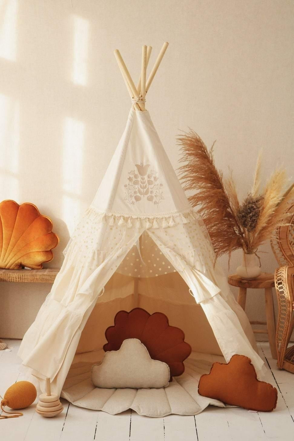 Boho Teepee Tent with Frills and "Caramel" Mat with Frill Set