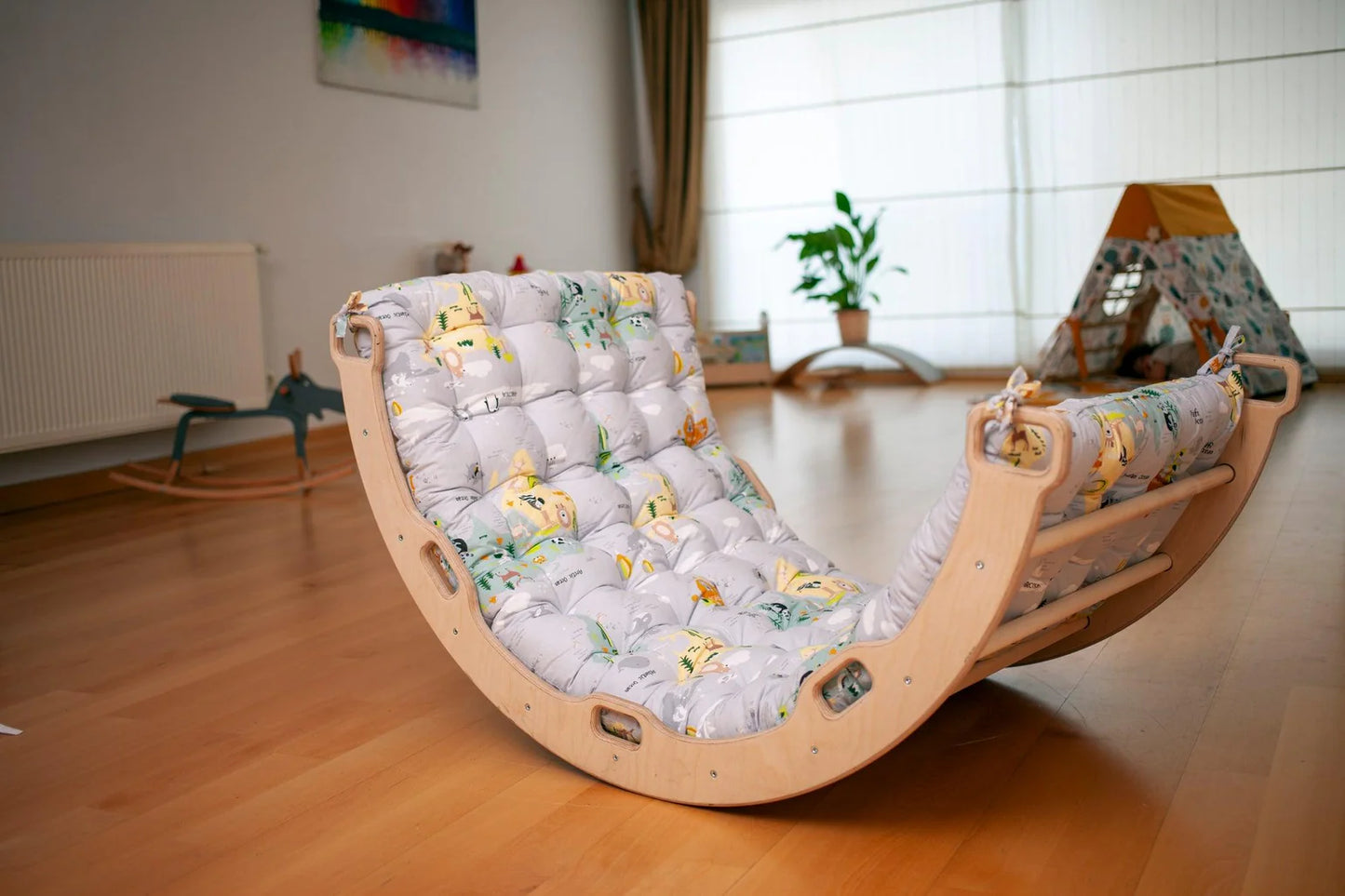 Climbing Arch Rocker with Map Cushion - Oliver Ruffus