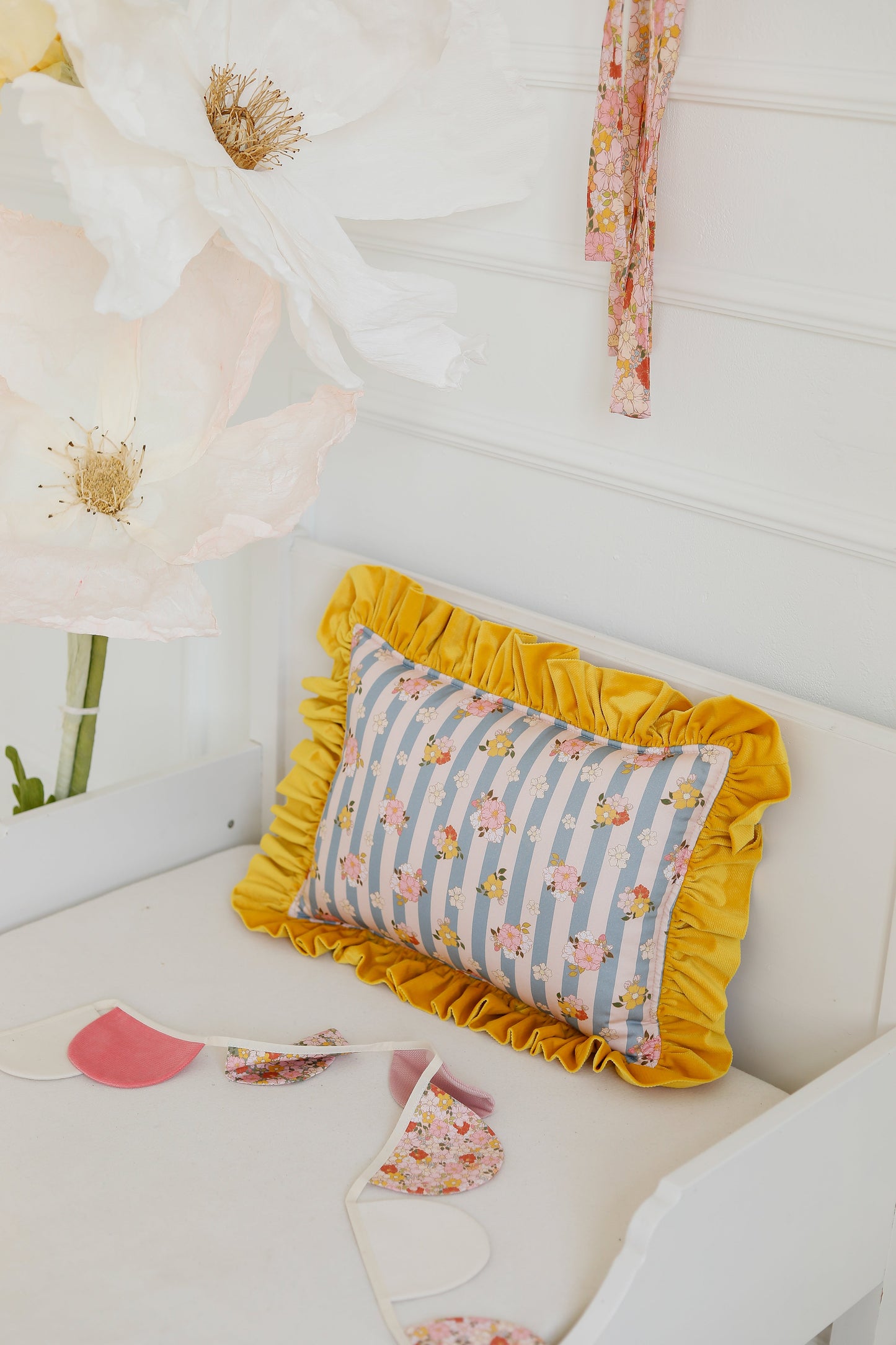 "Summer Garden" Pillow with Frill
