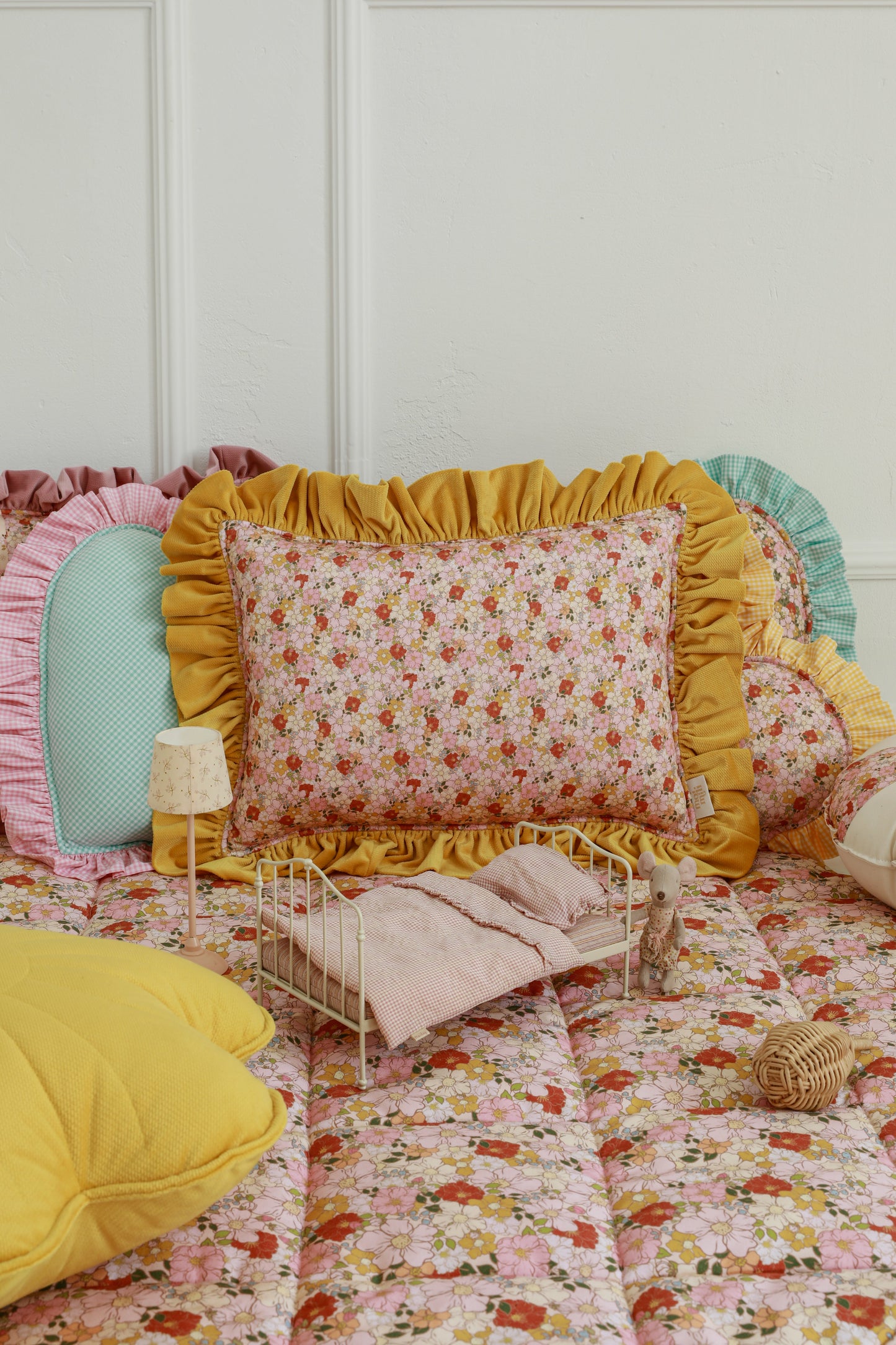 "Summer Garden" Pillow with Frill