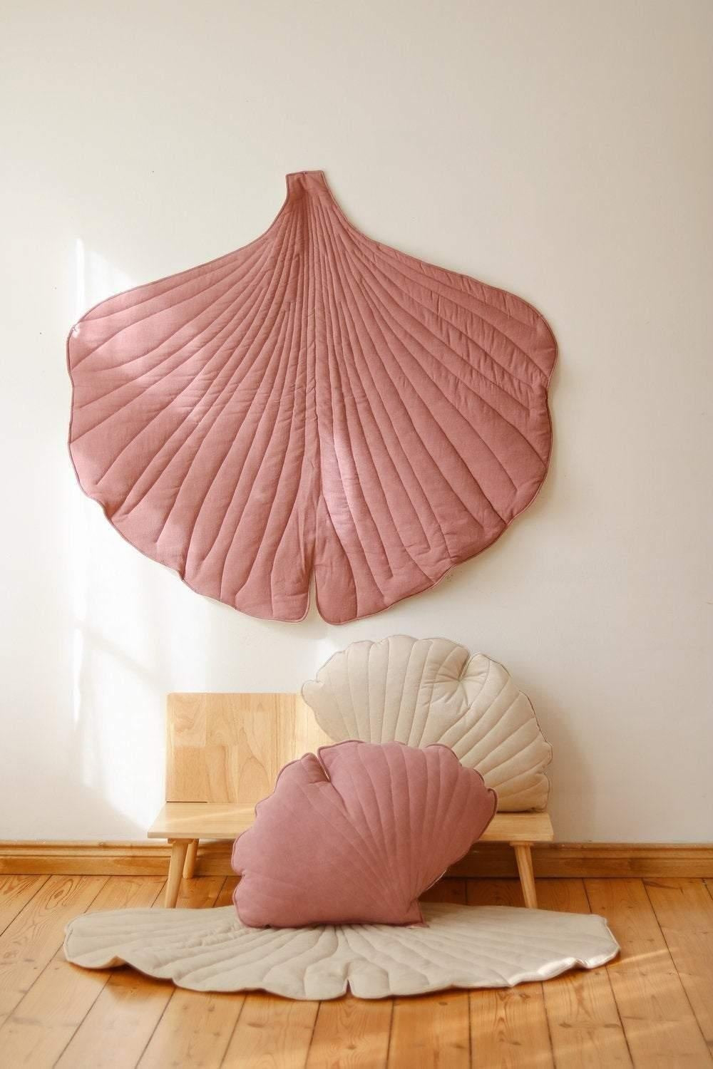 Linen “Pink” Ginkgo Leaf Mat