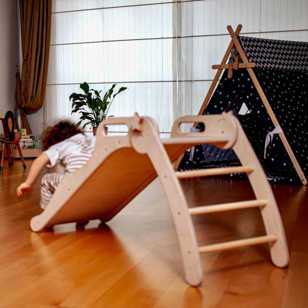 Foldable Wooden Slide - Oliver Ruffus