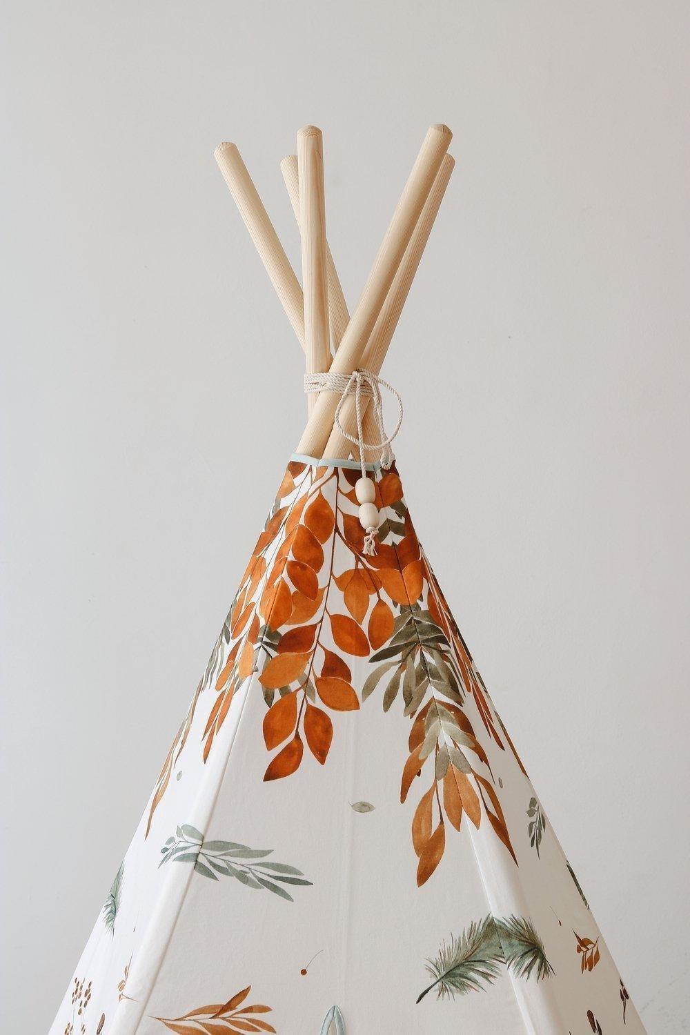 Forest Friends Teepee and Round Mat Set