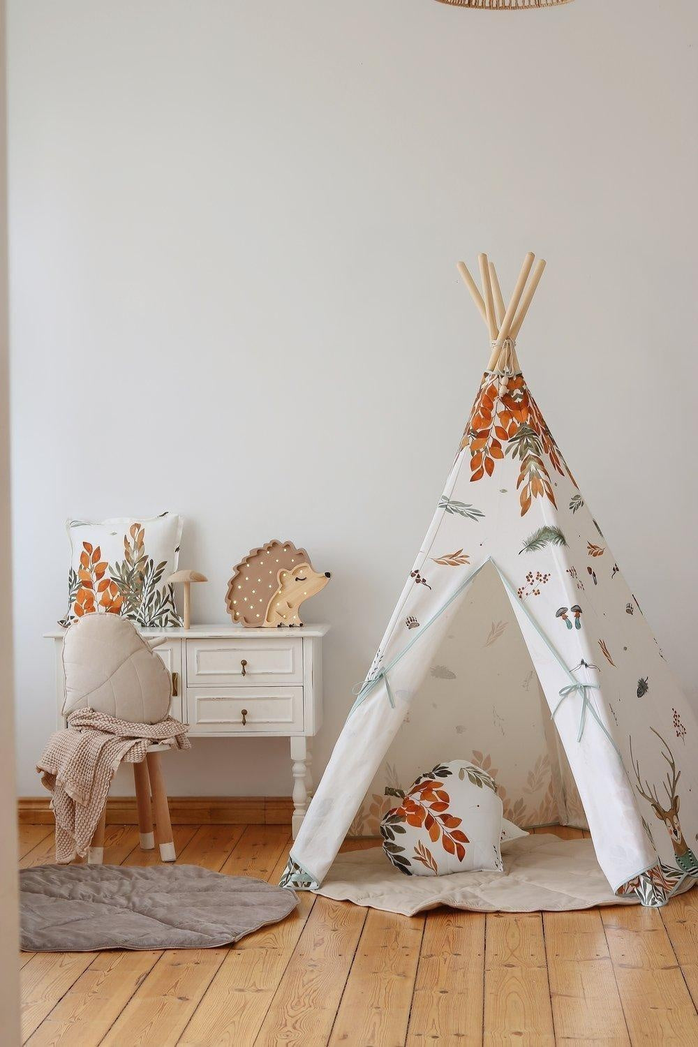 Forest Friends Teepee and Round Mat Set