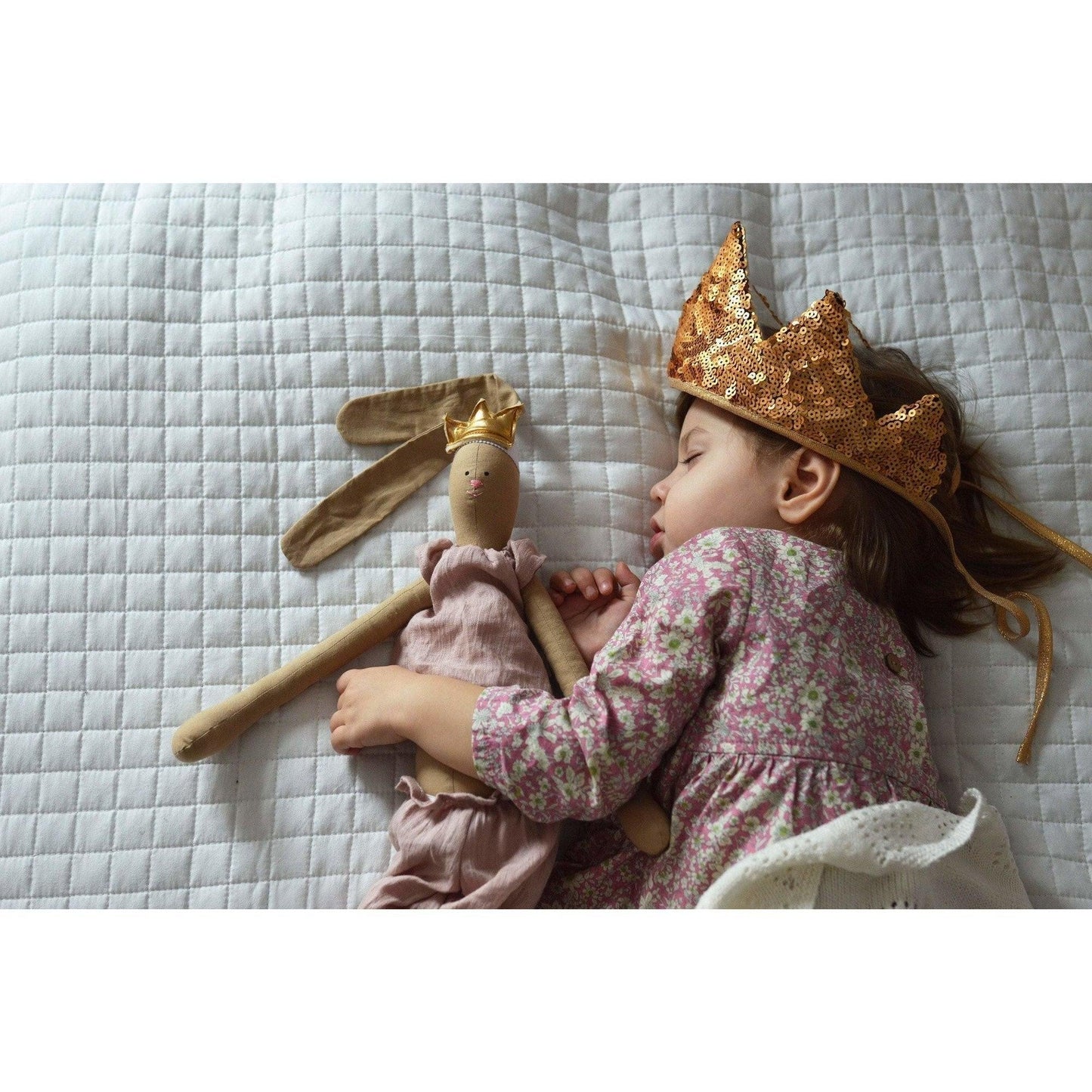 Gold Sequins Crown