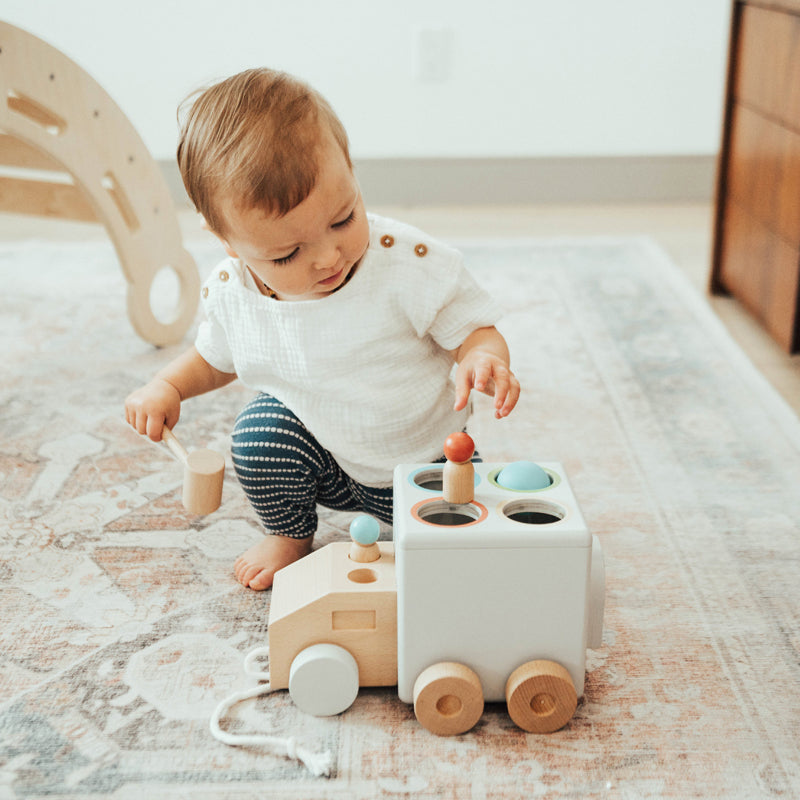 Hammer Time Pull Toy - Oliver Ruffus