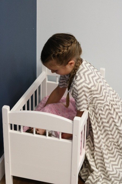 Deluxe Doll Crib with Bedding, Designed for 16-20" Dolls, Katie's Collection