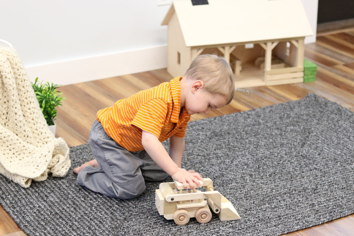 Amish-Made Wooden Skidloader Toy, Skid Steer with Movable Bucket