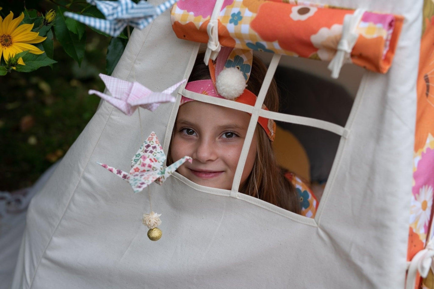 Picnic with Flowers Teepee Tent and Mat Set