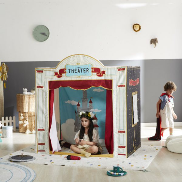 Play House Playhouse - Oliver Ruffus