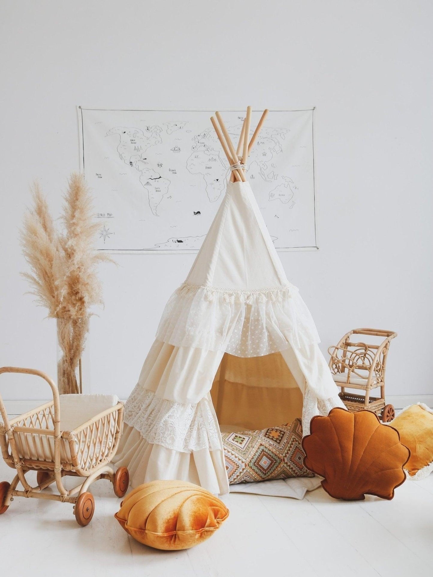 “Shabby Chic” Teepee Tent with Frills