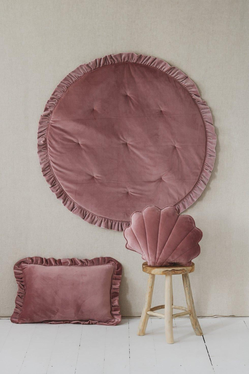 Soft Velvet “Pink” Mat with Frill