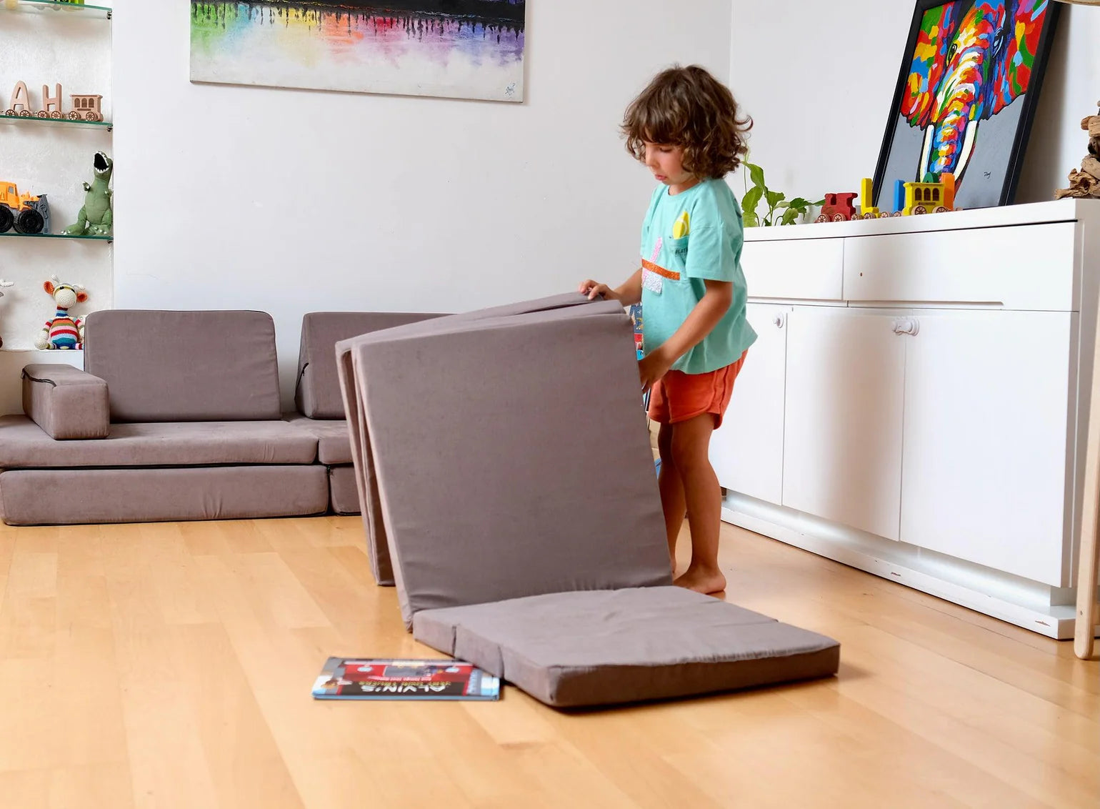 Transformable Kids and Baby Play Mat and Couch - Oliver Ruffus