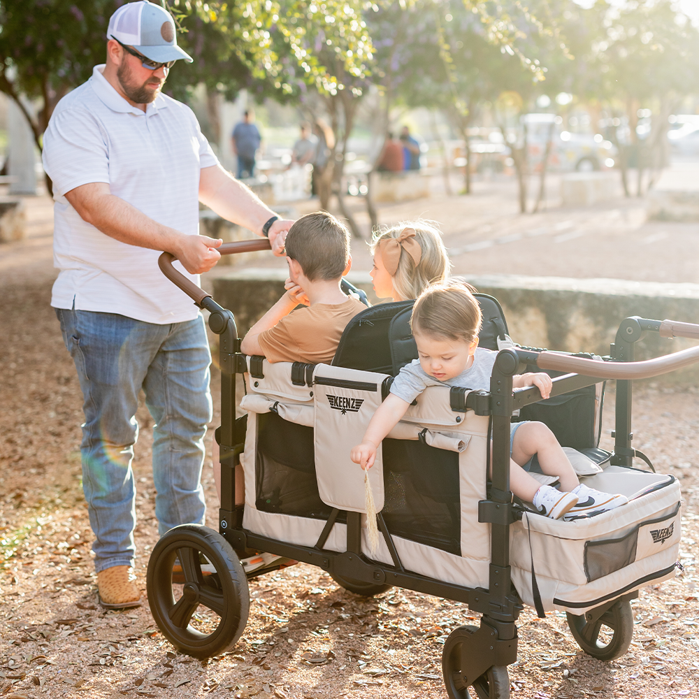 Keenz Vyo͞o The Seating Chameleon Stroller Wagon 4-Passengers