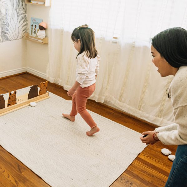 Zoo Crew Bean Bag Toss - Oliver Ruffus